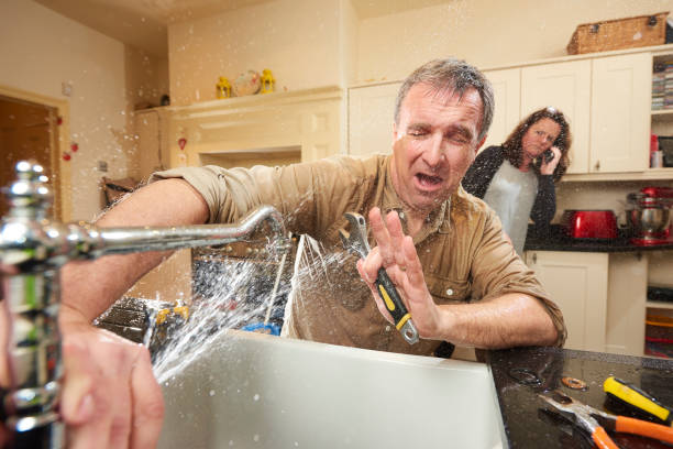 Best 24/7 water damage repair  in North Edwards, CA